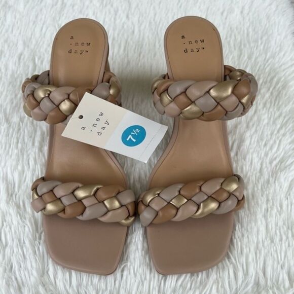 NWT Women's Braided/Woven‎ Mule Heels 7 1/2 - Picture 2 of 11